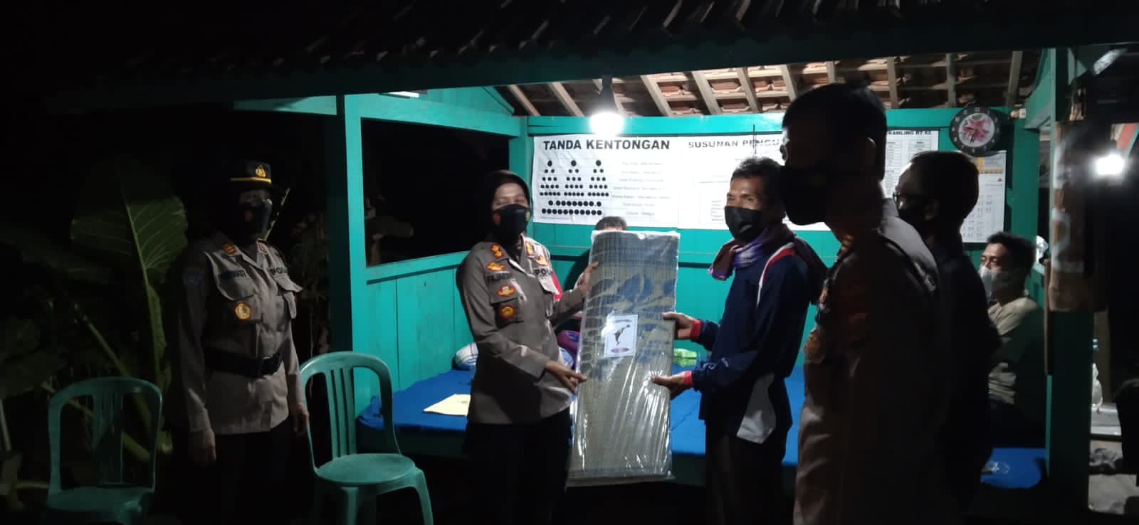 Pembinaa Awak Kamling di Pos Ronda Selo Timur.